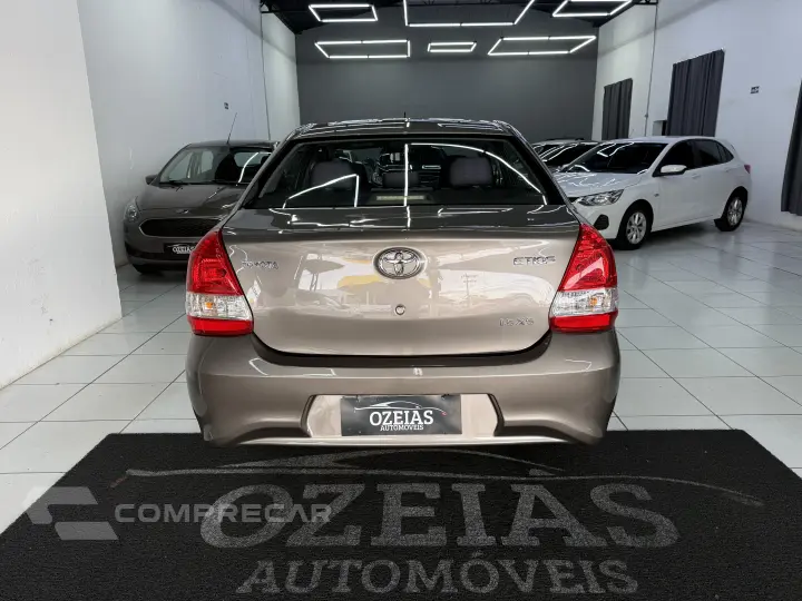 ETIOS 1.5 XS Sedan 16V