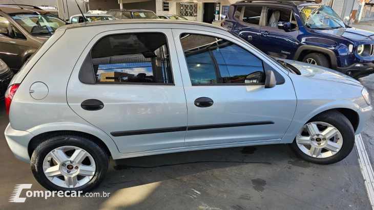 CELTA 1.0 MPFI Life 8V