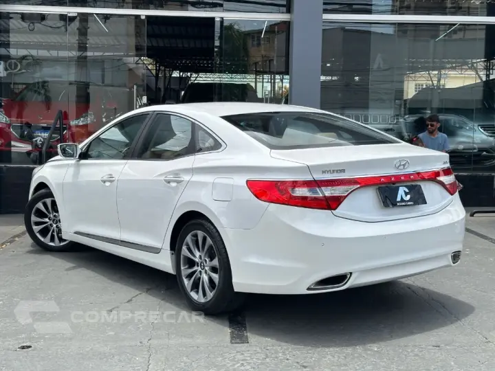 AZERA 3.0 V6 24V 4p Aut.