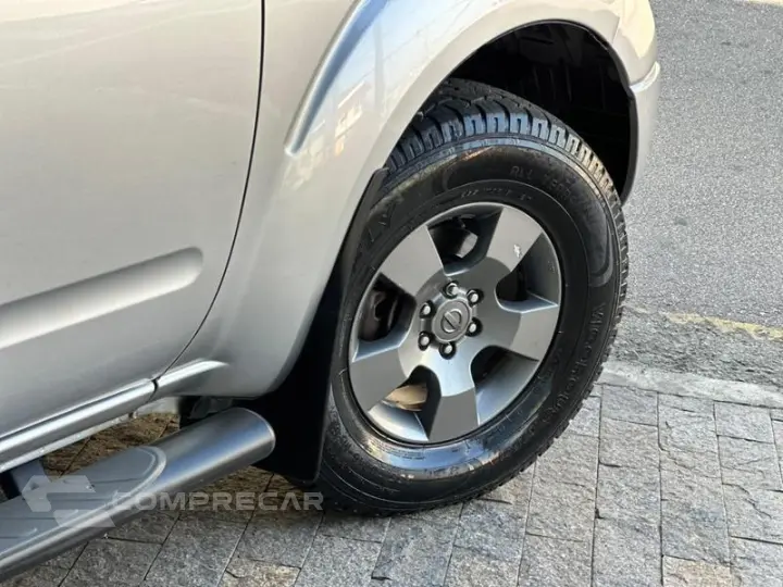 FRONTIER LE4X4ATT