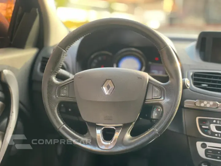 FLUENCE 2.0 Dynamique 16V