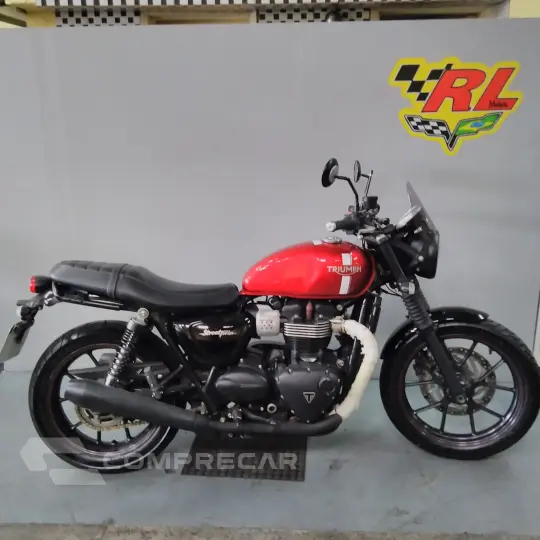 STREET TWIN 900