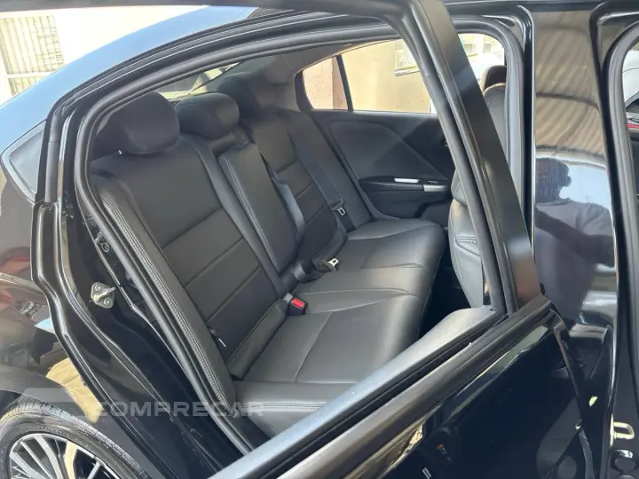 CITY Sedan EX 1.5 Flex 16V 4p Aut.
