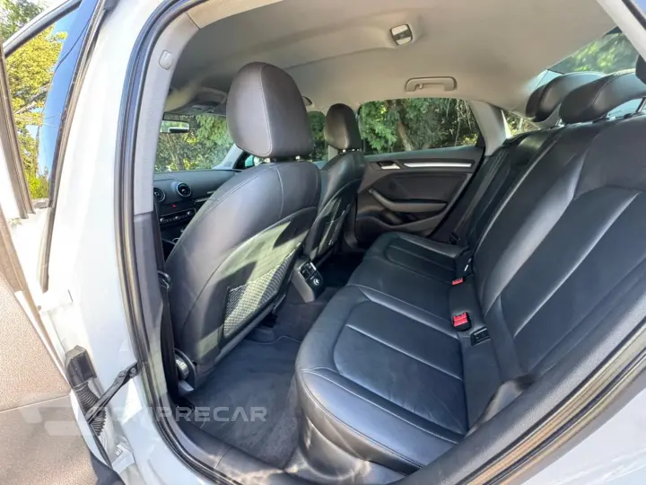 A3 1.4 TFSI Sedan Ambiente 16V