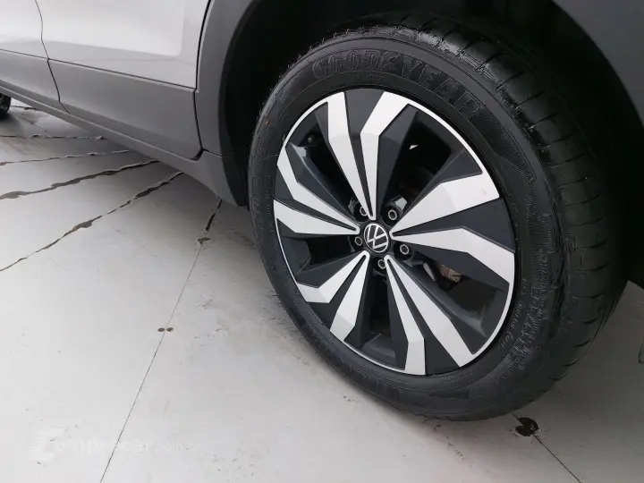 T-CROSS 1.0 200 TSI TOTAL FLEX AUTOMÁTICO