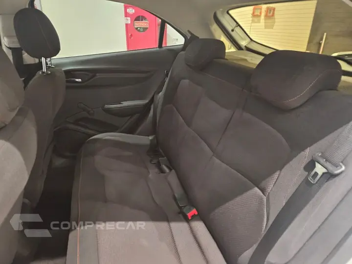 Onix Hatch 1.4 4P FLEX LT