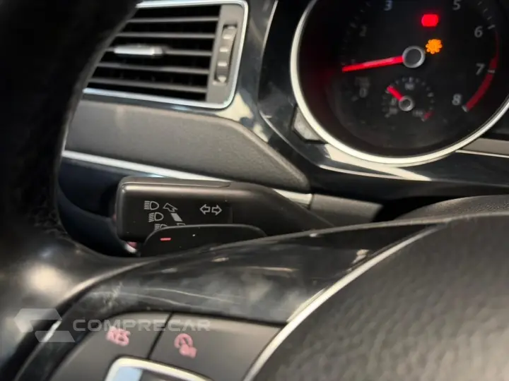 JETTA 2.0 TSI HIGHLINE 211CV GASOLINA 4P TIPTRONIC