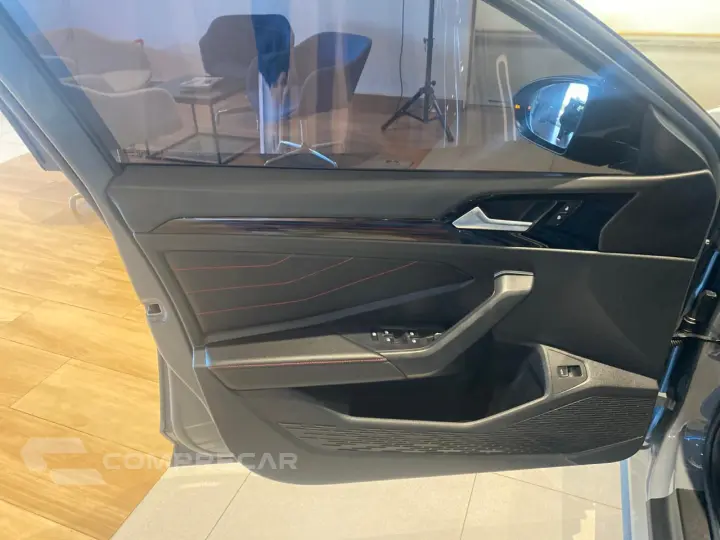 Jetta 2.0 4P 350 TSI GLI AUTOMÁTICO DSG