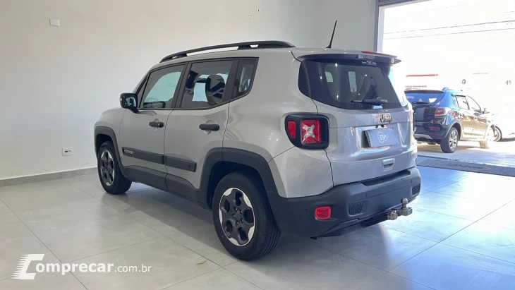 Renegade STD 1.8 4x2 Flex 16v Aut.