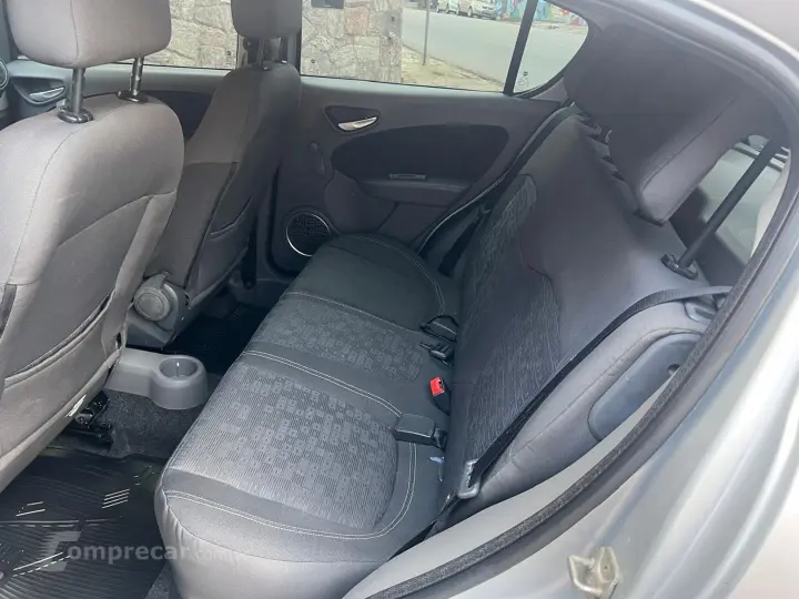 Palio 1.4 Mpi Attractive 8V Flex 4P Manual