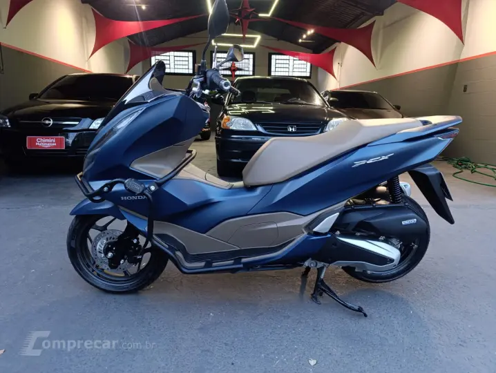 PCX 160 DLX