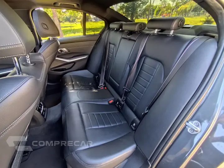 330i 2.0 16V TURBO GASOLINA M SPORT AUTOMÁTICO