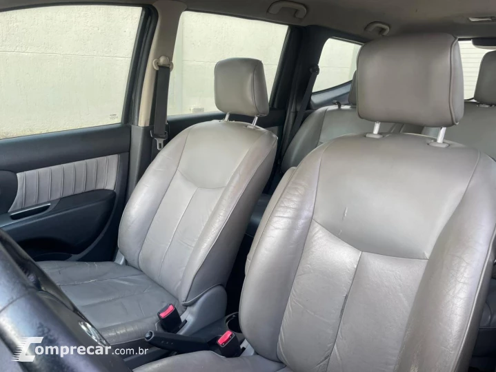 GRAND LIVINA 1.8 SL 16V