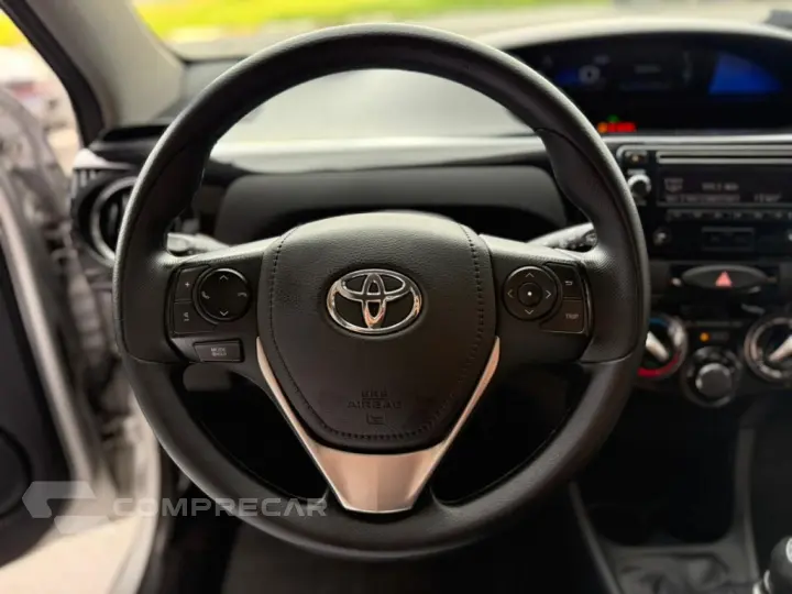 ETIOS 1.5 XS 16V FLEX 4P MANUAL