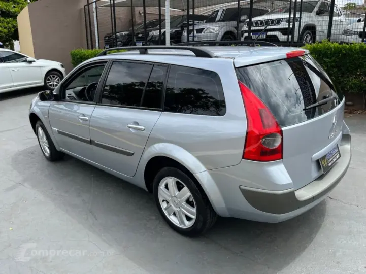 MEGANE 2.0 Dynamique Grand Tour 16V