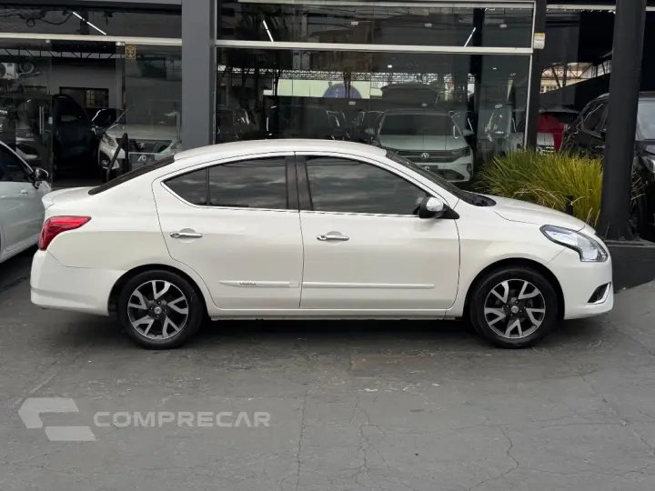 VERSA SL 1.6 16V FlexStart 4p Aut.