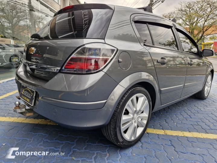 VECTRA 2.0 MPFI GT HATCH 8V FLEX 4P MANUAL