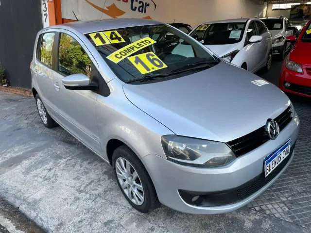 FOX - 1.6 MI 8V 4P MANUAL