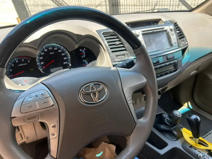 Hilux SW4 SRV D4-D 4x4 3.0 TDI Dies. Aut