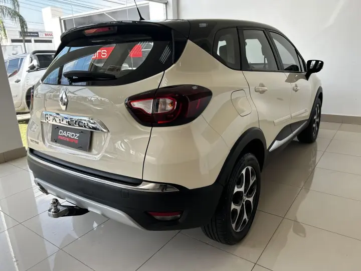 CAPTUR Intense 2.0 16V Flex 5p Aut.
