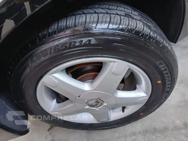 PRISMA - 1.4 MPFI MAXX 8V 4P MANUAL