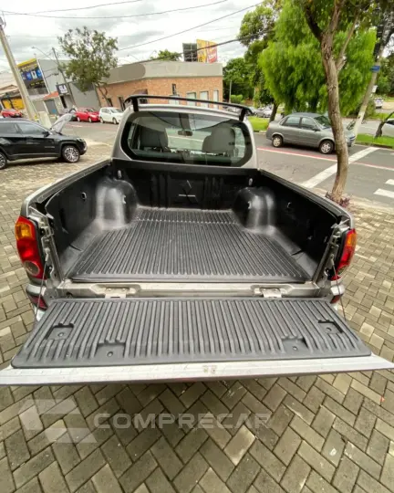 L200 Triton HLS 2.4 Flex 16V CD Mec.