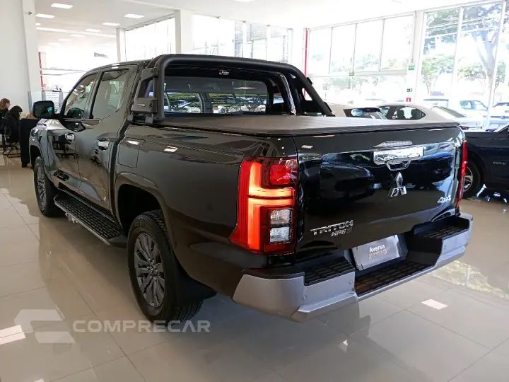 TRITON 2.4 BITURBO DIESEL CD HPE-S 4X4 AUTOMÁTICO