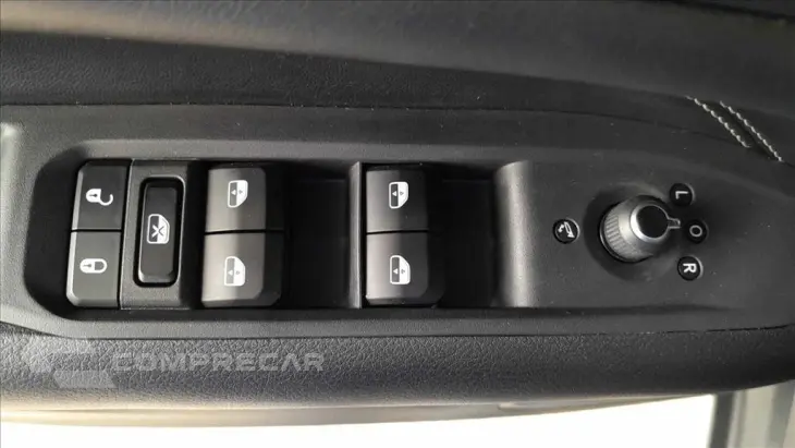 COMPASS 1.3 T270 TURBO FLEX LONGITUDE AT6