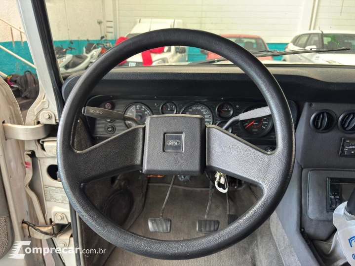 F-1000 3.9 SUPER SÉRIE 4X2 CS 8V TURBO DIESEL 2P MANUAL