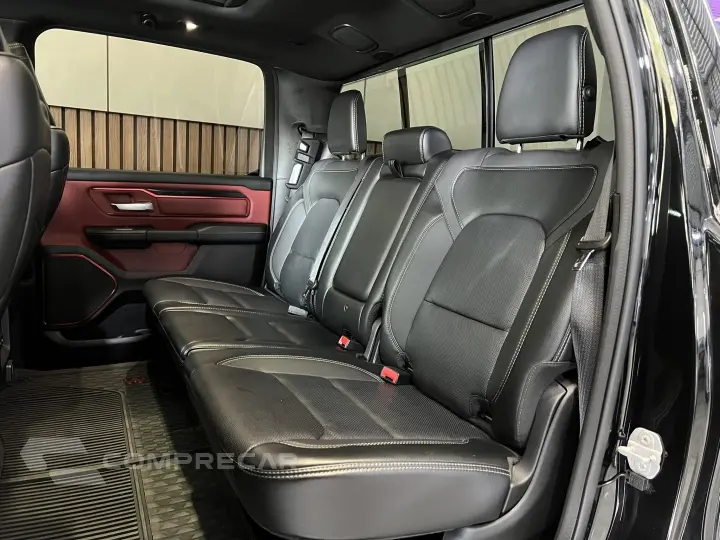 1500 5.7 V8 GASOLINA REBEL CD 4X4 AUTOMÁTICO