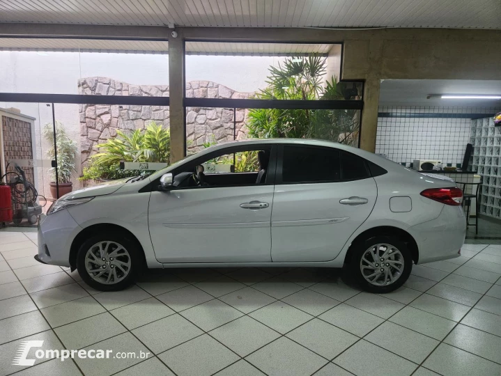 Yaris Sedan 1.5 16V 4P FLEX XS CONNECT MULTIDRIVE AUTOMÁTICO