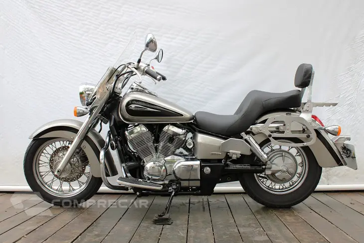 HONDA SHADOW 750