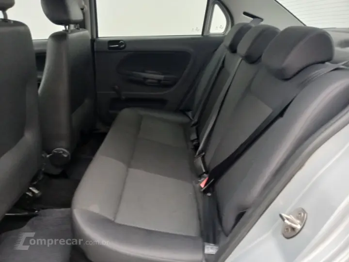 VOYAGE 1.0 12V MPI TOTALFLEX 4P MANUAL