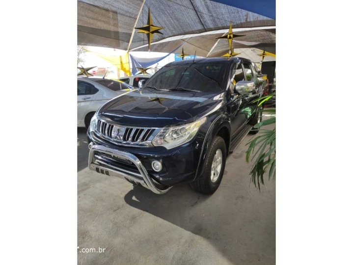 L200 TRITON 2.4 16V TURBO DIESEL SPORT HPE TOP CD 4P 4X4 AUT