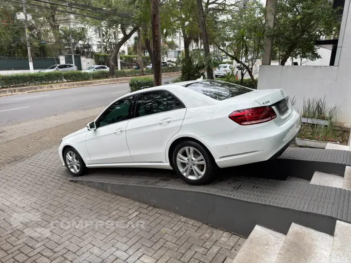 E 250 2.0 Avantgarde 16V Turbo