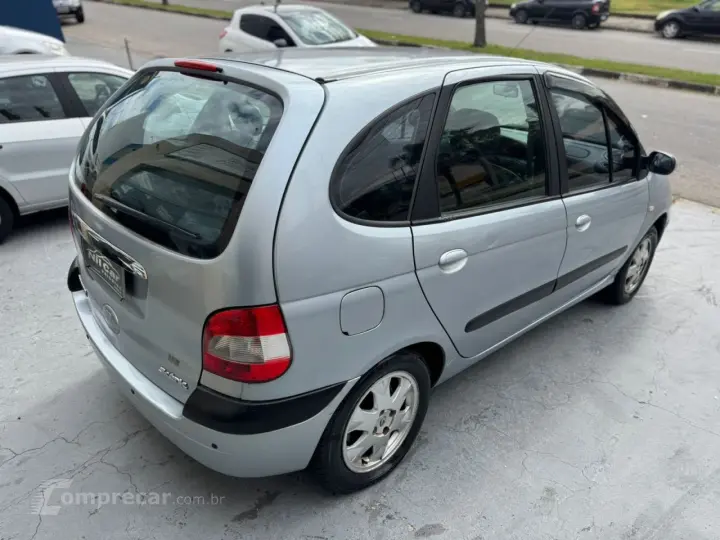 Scénic RXE/ Privilège 2.0 16V 5p Mec.