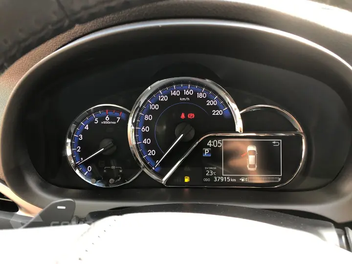 Yaris 1.5 16V Flex Sedan Xs Connect Multidrive