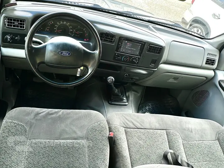 F-250 4.2 XLT 4X2 CD TURBO INTERCOOLER DIESEL 4P MANUAL