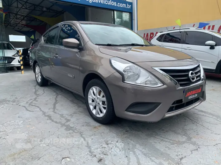 Nissan Versa SL 1.6 16V Flexstart 4P Mec.