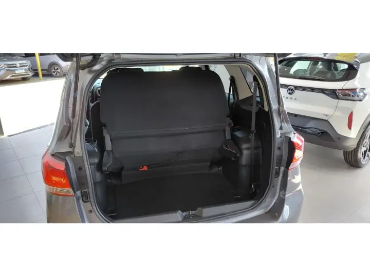 SPIN 1.8 LT 8V FLEX 4P AUTOMÁTICO
