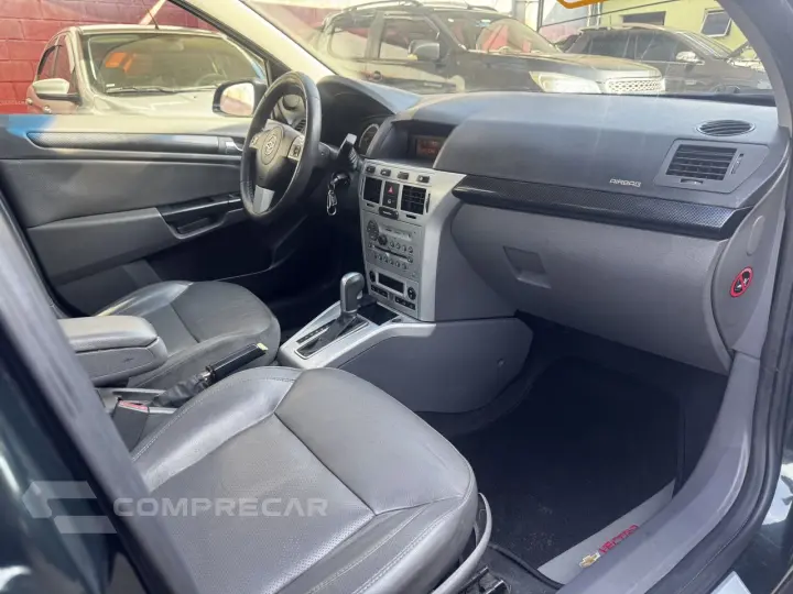 Vectra Sedan 2.0 4P COLLECTION