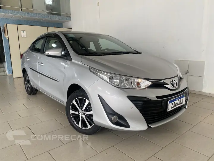 YARIS 1.5 16V Sedan XS Connect