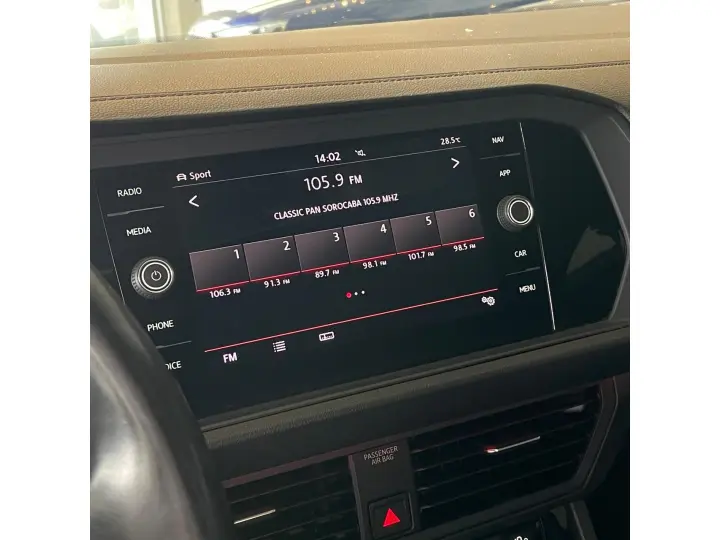 JETTA 1.4 250 TSI TOTAL FLEX R-LINE TIPTRONIC