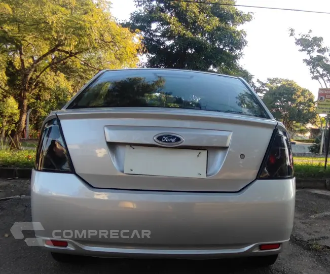 FIESTA 1.6 MPI Class Sedan 8V