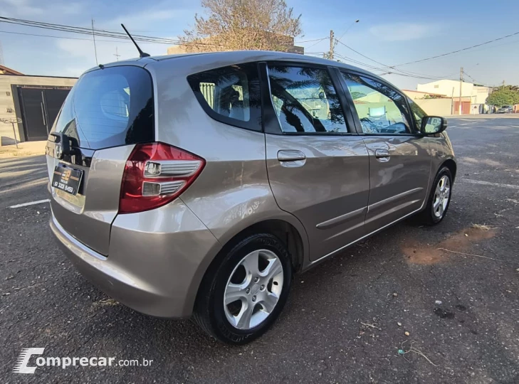 FIT 1.4 LX 16V