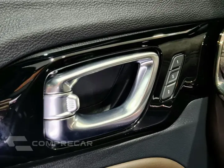 COMMANDER OVERLAND T270 1.3 TB FLEX AUT