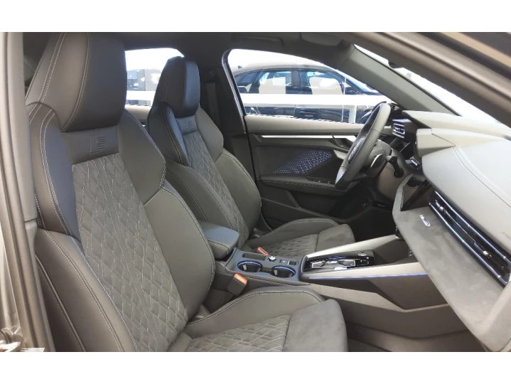 A3 2.0 40 TFSI MHEV SEDAN PERFORMANCE BLACK S-TRONIC