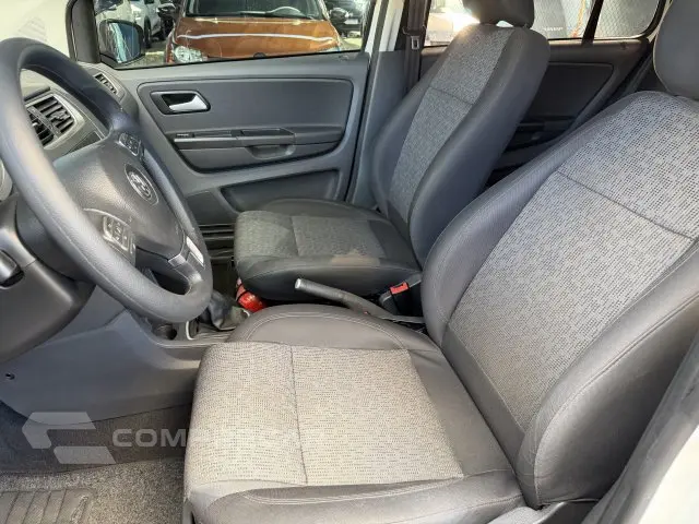 FOX - 1.6 MI 8V 4P MANUAL