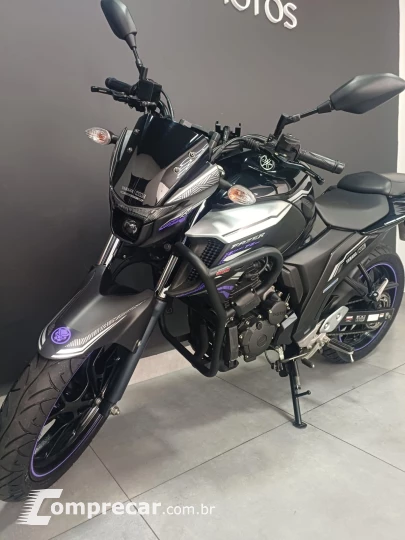 FZ25 FAZER LE (PANTERA NEGRA)
