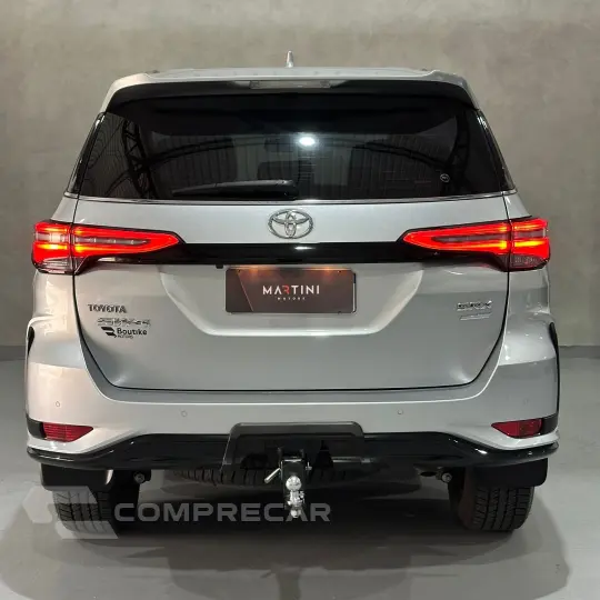 Hilux SW4 SRX Plat. 4x4 2.8 TB Die. Aut.